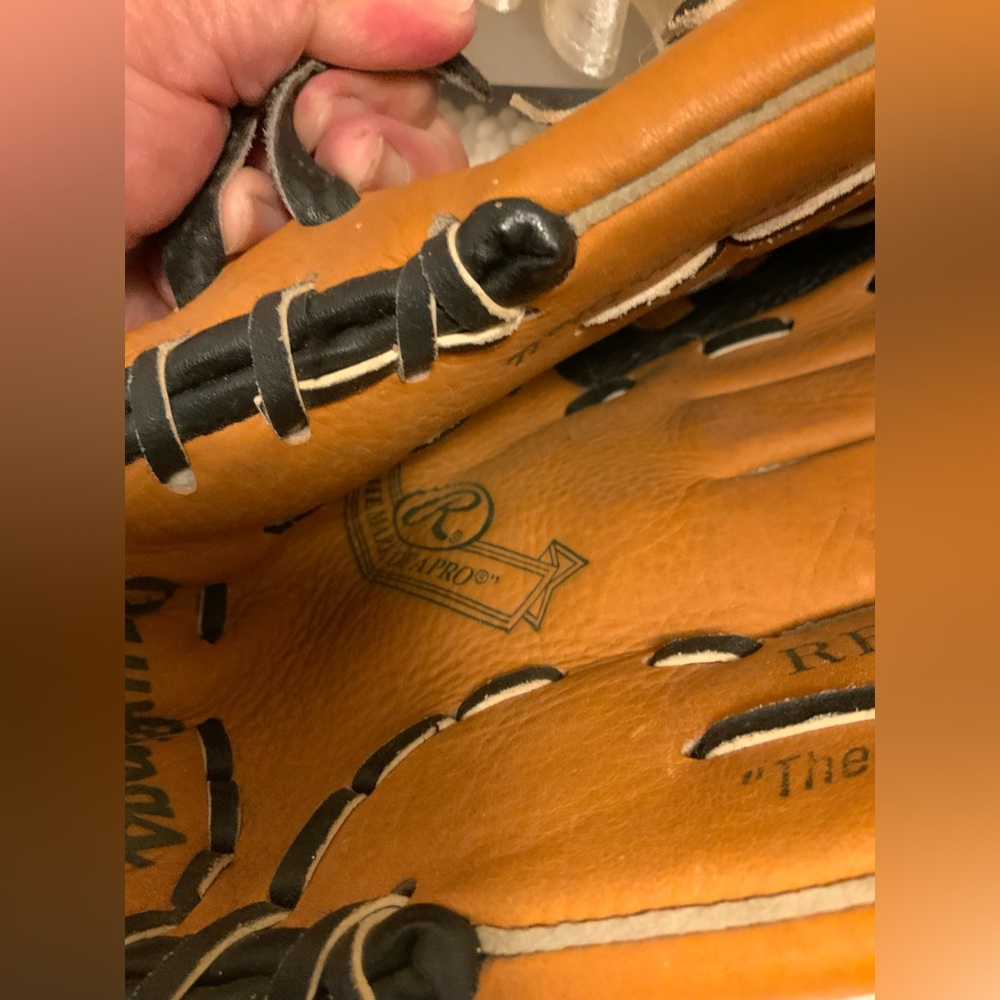 RAWLINGS BASEBALL - Picture 3 of 7